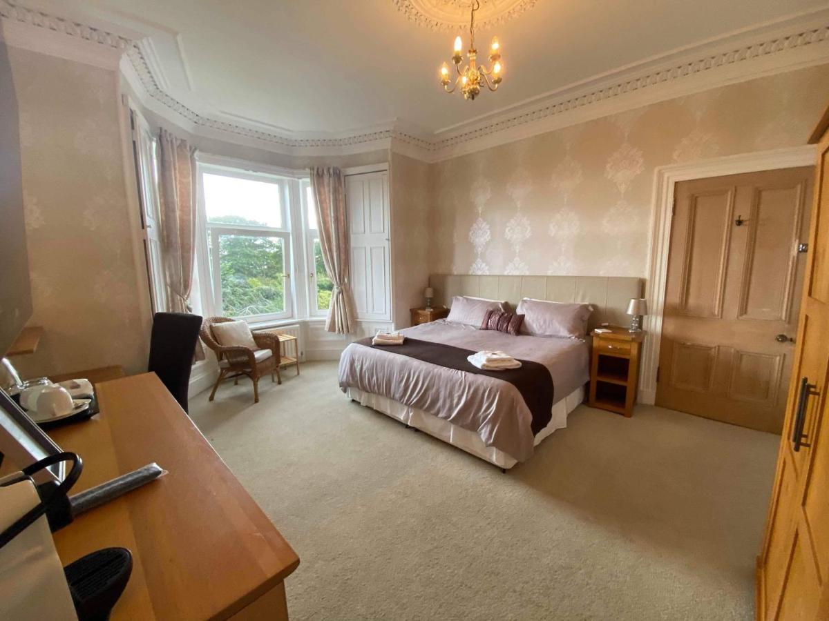 Park House Bed & Breakfast คาร์นูสตี ภายนอก รูปภาพ