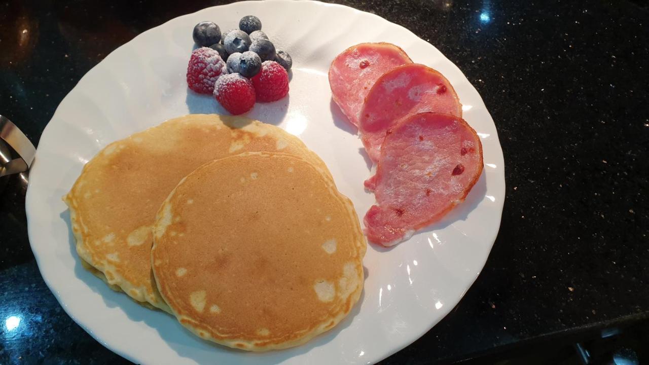Park House Bed & Breakfast คาร์นูสตี ภายนอก รูปภาพ