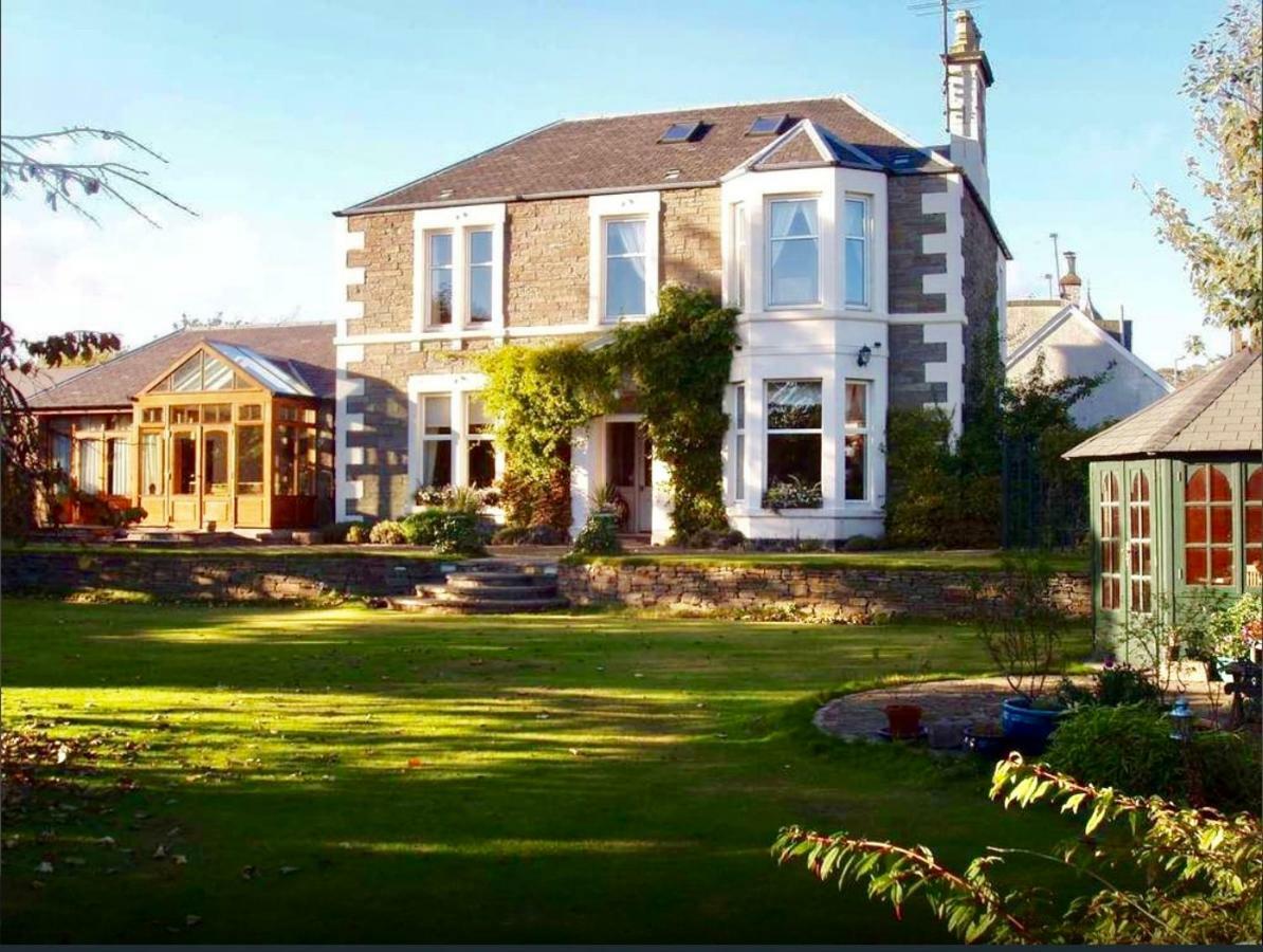 Park House Bed & Breakfast คาร์นูสตี ภายนอก รูปภาพ